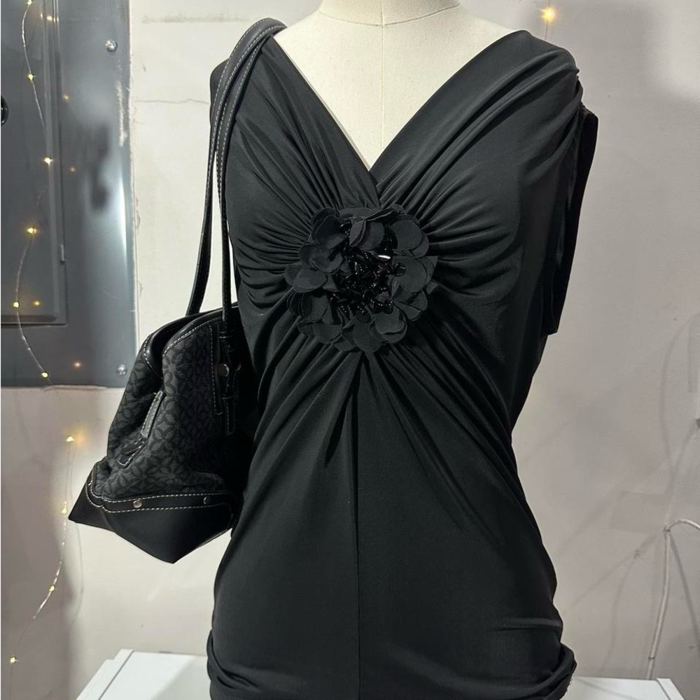 Carmen Marc Valvo Black Tank Top with Floral Accent Y2K